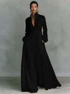 Noelia | Vestido Largo Minimalista con Cuello Alto