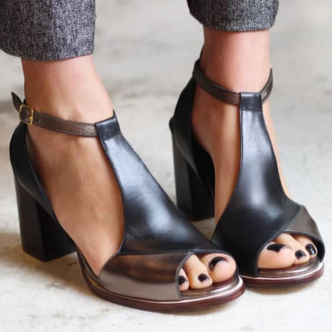 Nadaria | Zapatillas de tacón peep-toe de patchwork negro