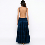 Celeste | Vestido Largo Verde con Espalda Abierta y Capas Fluídas