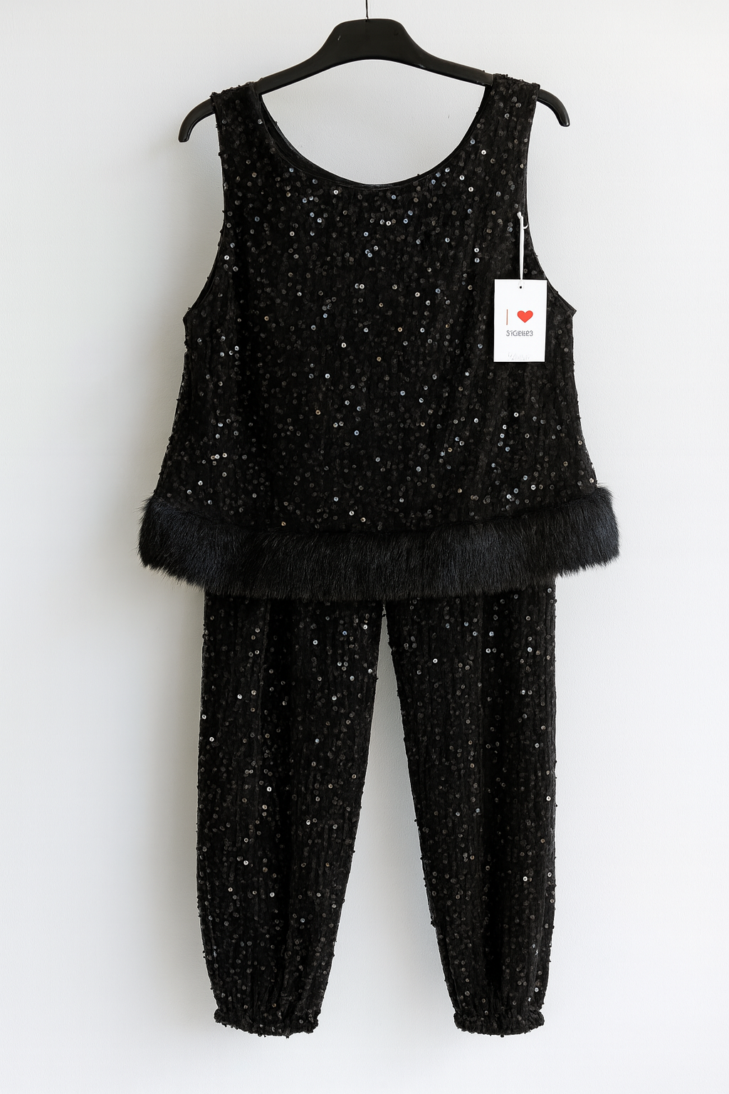 CORDSET NEVE – Conjunto de blusa y pantalón con lentejuelas.